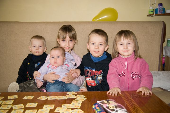071201_DSC_0830.jpg - Frantík, Kačenka, Hanička, Honzík a Eliška